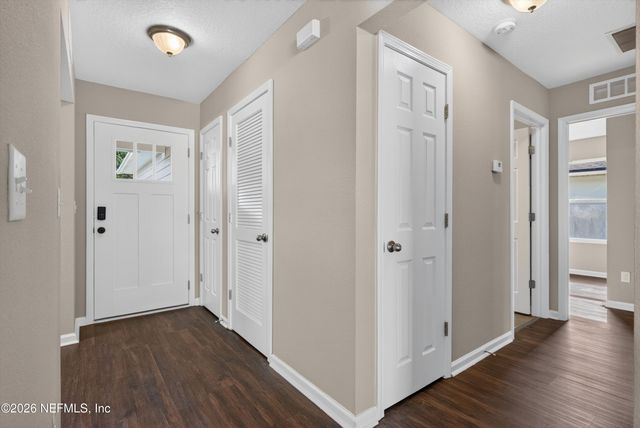 7253 TOWNSEND VILLAGE Court, Jacksonville, FL 32277