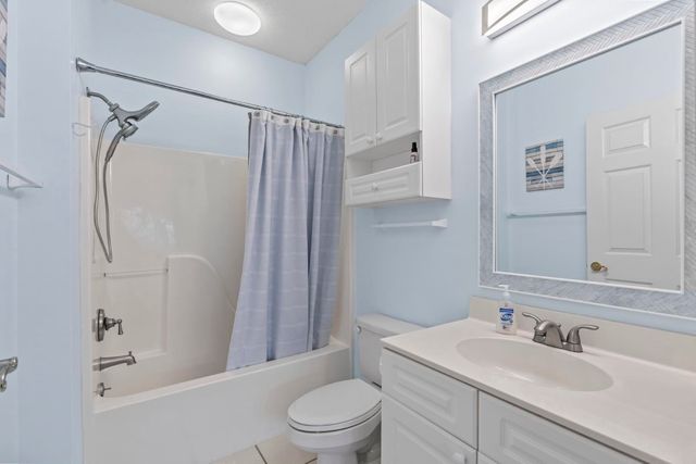 4856 Carnation Cir Apt 104, Myrtle Beach, SC 29577
