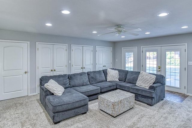 1221 Cruce Street, Norman, OK 73069