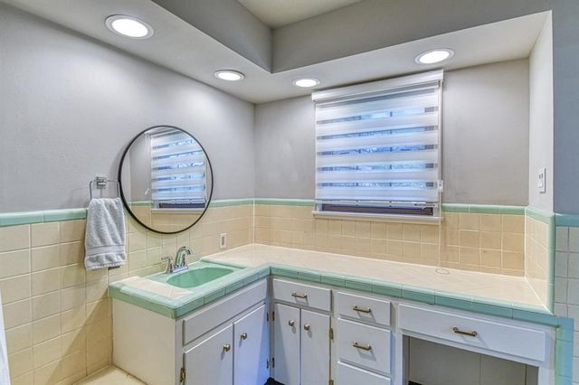 1221 Cruce Street, Norman, OK 73069