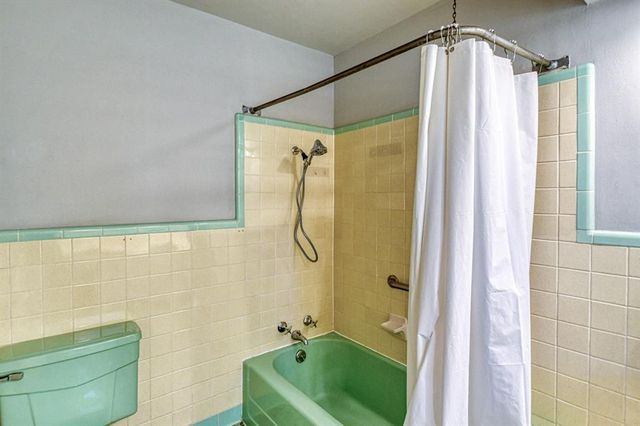 1221 Cruce Street, Norman, OK 73069