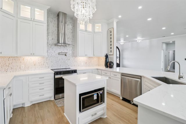 6721 County Road 1140, Leonard, TX 75452