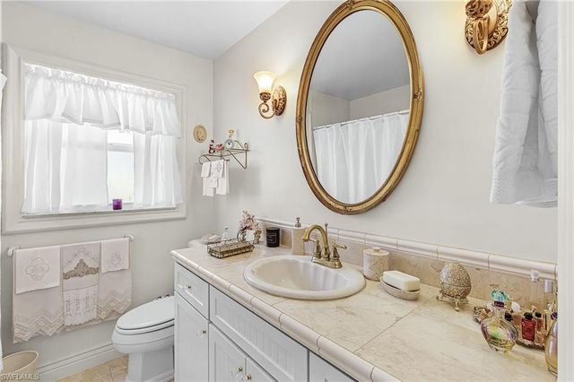 3021 SE 16th PL, Cape Coral, FL 33904