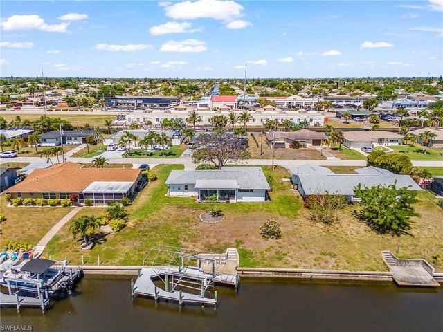 3021 SE 16th PL, Cape Coral, FL 33904
