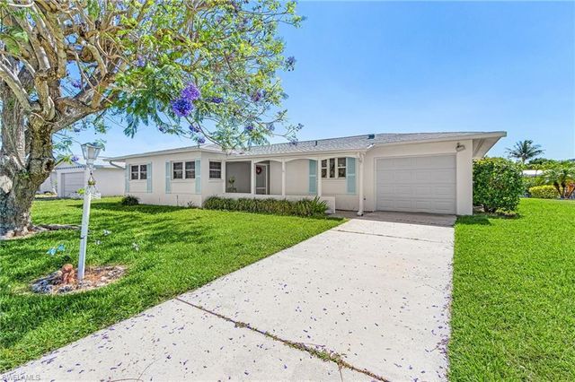 3021 SE 16th PL, Cape Coral, FL 33904