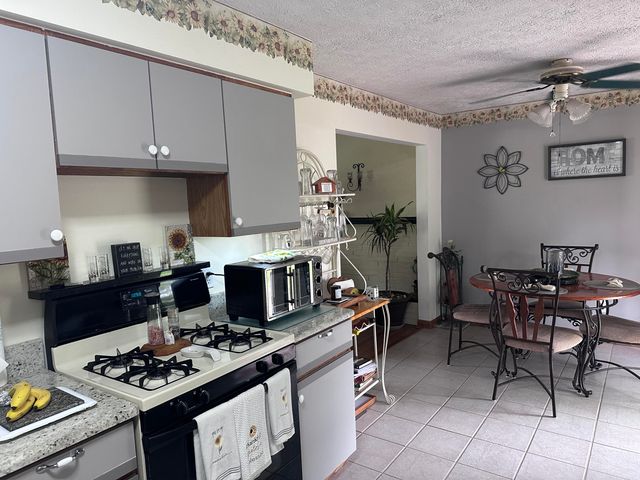 7595 Washington Court, Merrillville, IN 46410