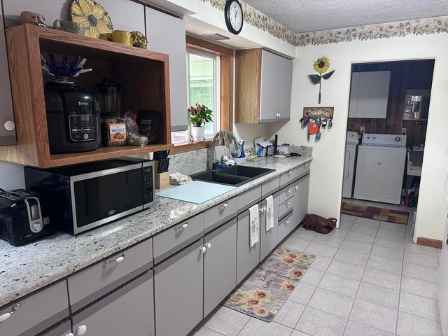 7595 Washington Court, Merrillville, IN 46410
