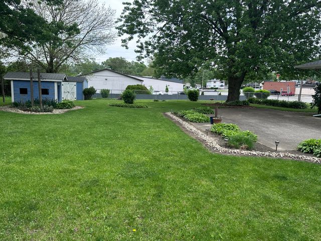 7595 Washington Court, Merrillville, IN 46410