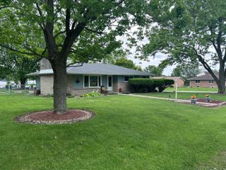 7595 Washington Court, Merrillville, IN 46410