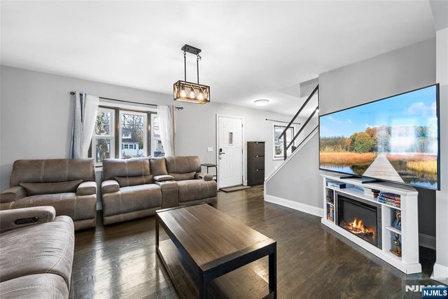 355 Hunter Avenue, Scotch Plains, NJ 07076
