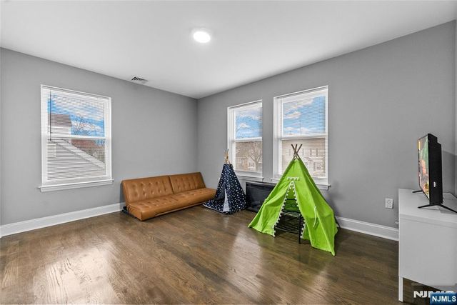 355 Hunter Avenue, Scotch Plains, NJ 07076