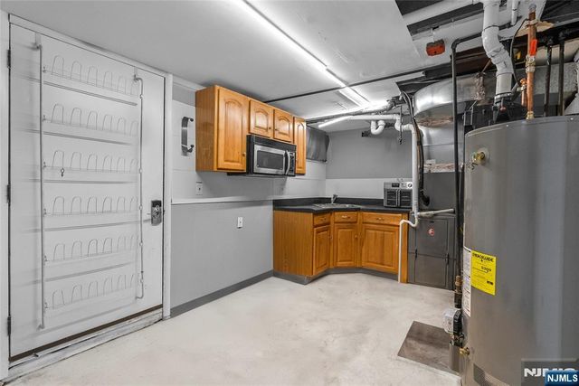 355 Hunter Avenue, Scotch Plains, NJ 07076