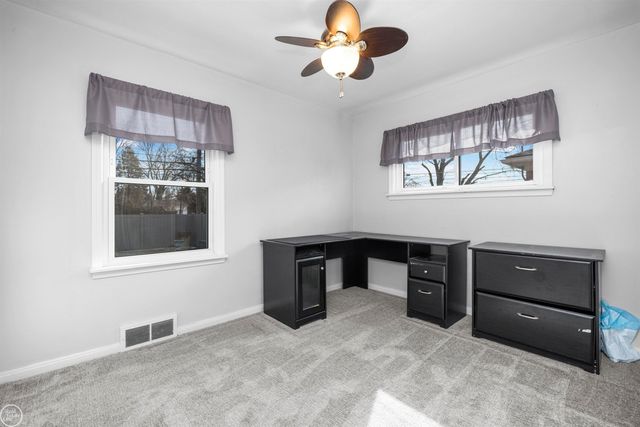 24440 Phlox Avenue, Eastpointe, MI 48021