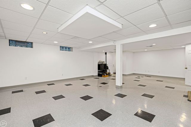 24440 Phlox Avenue, Eastpointe, MI 48021