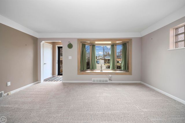 24440 Phlox Avenue, Eastpointe, MI 48021