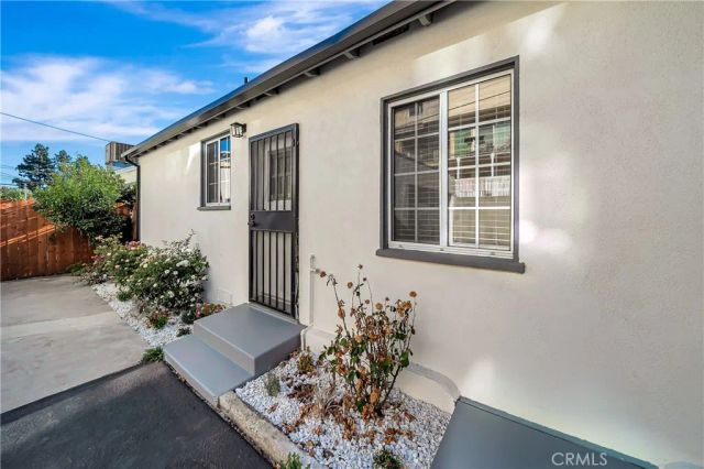 128 Lukens Place, Glendale, CA 91206