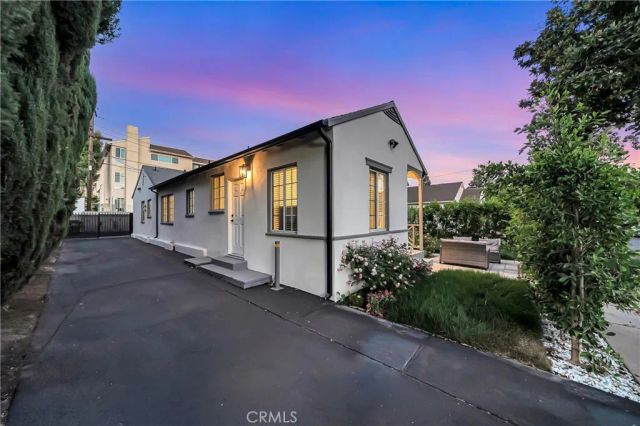 128 Lukens Place, Glendale, CA 91206