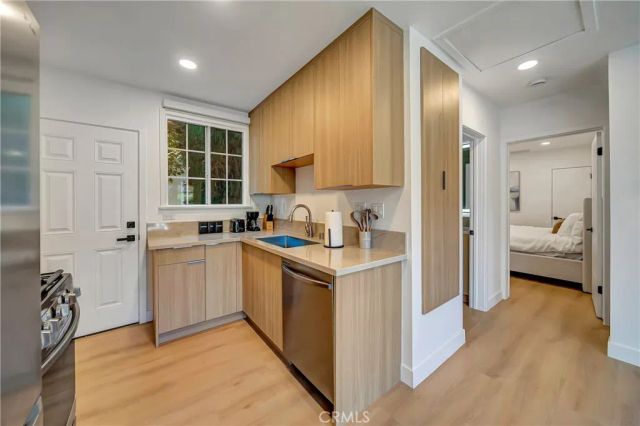 128 Lukens Place, Glendale, CA 91206