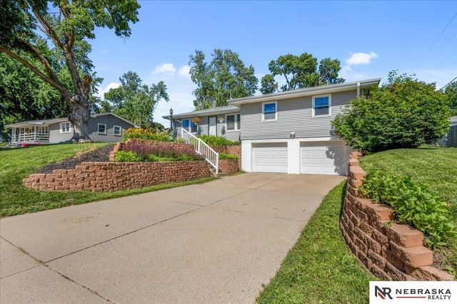 4317 N 108th Street, Omaha, NE 68164