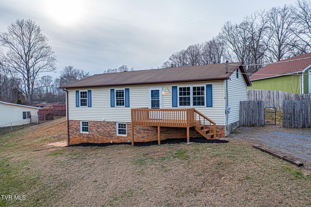 235 Chestnut Street, Church Hill, TN 37642