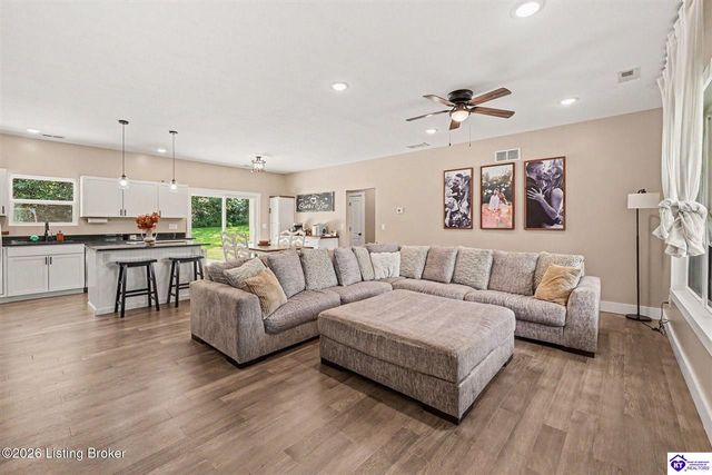1150 Cherokee Road, Brandenburg, KY 40108