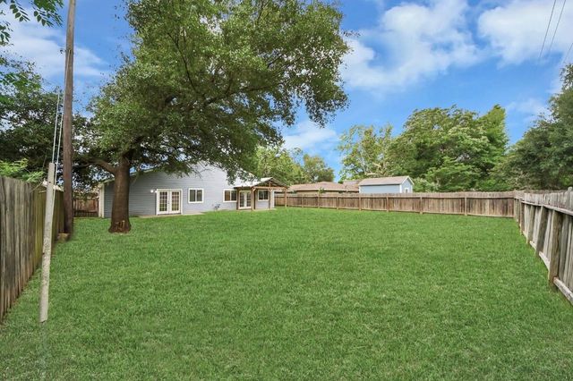 9638 Ravensworth Drive, Houston, TX 77031