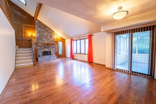 9010 Barassie Place, Dublin, OH 43017