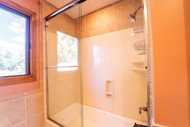 9010 Barassie Place, Dublin, OH 43017