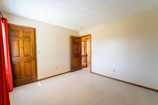 9010 Barassie Place, Dublin, OH 43017