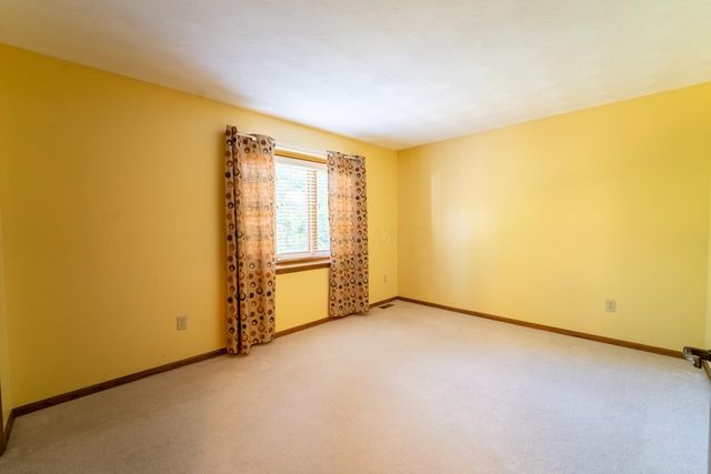 9010 Barassie Place, Dublin, OH 43017