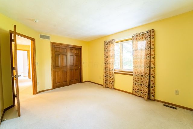 9010 Barassie Place, Dublin, OH 43017