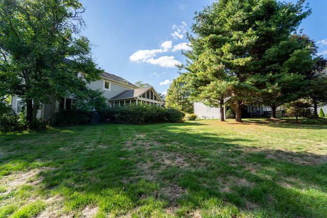 9010 Barassie Place, Dublin, OH 43017