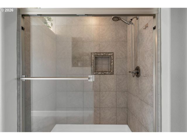5834 Nw 26TH Ave, Camas, WA 98607