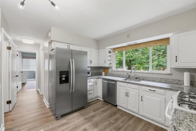 345 Fleming Road, Wyoming, OH 45215