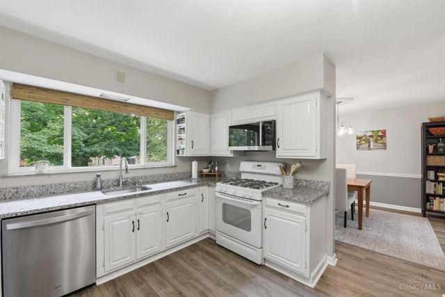 345 Fleming Road, Wyoming, OH 45215