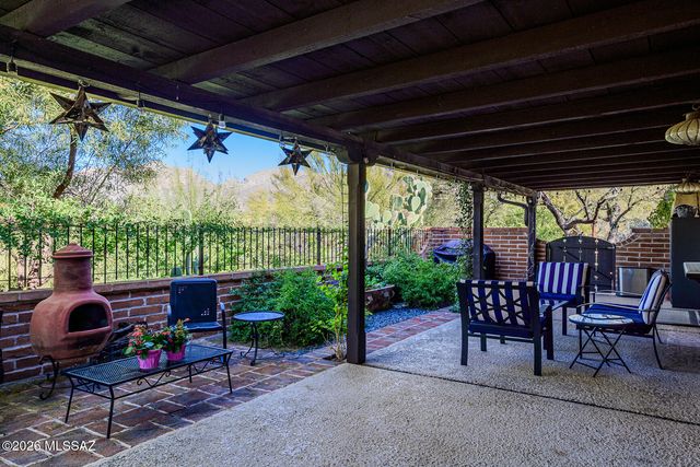 2546 E Avenida De Maria, Tucson, AZ 85718