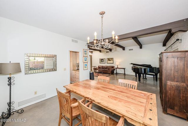 2546 E Avenida De Maria, Tucson, AZ 85718