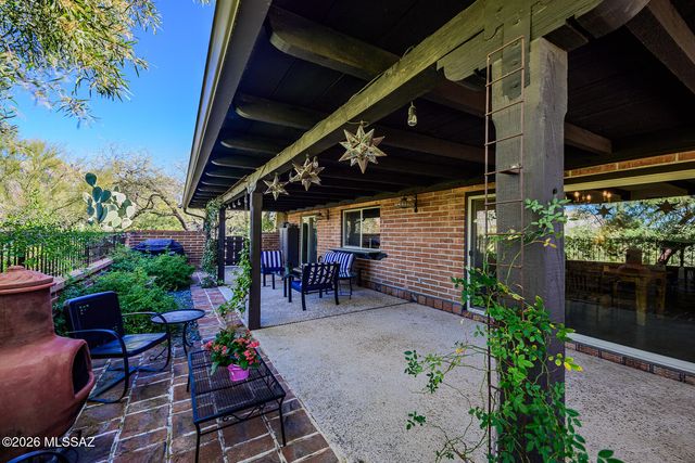 2546 E Avenida De Maria, Tucson, AZ 85718