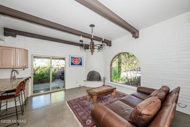 2546 E Avenida De Maria, Tucson, AZ 85718