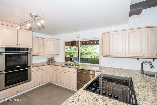 2546 E Avenida De Maria, Tucson, AZ 85718