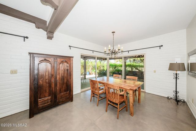 2546 E Avenida De Maria, Tucson, AZ 85718