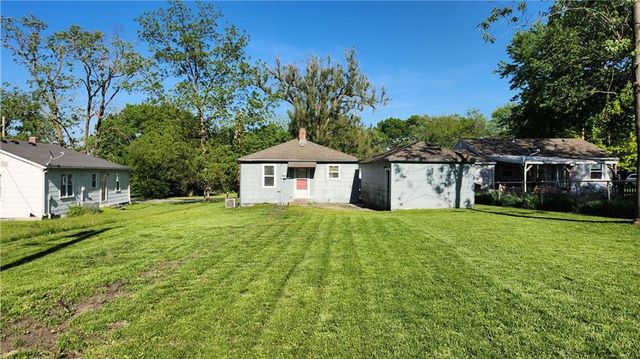 406 Maple Street, Lathrop, MO 64465