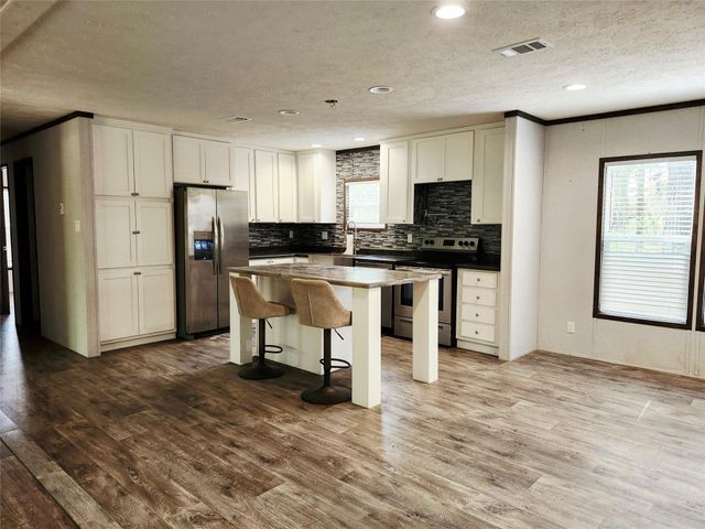 23076 Farm To Market 227, Kennard, TX 75847