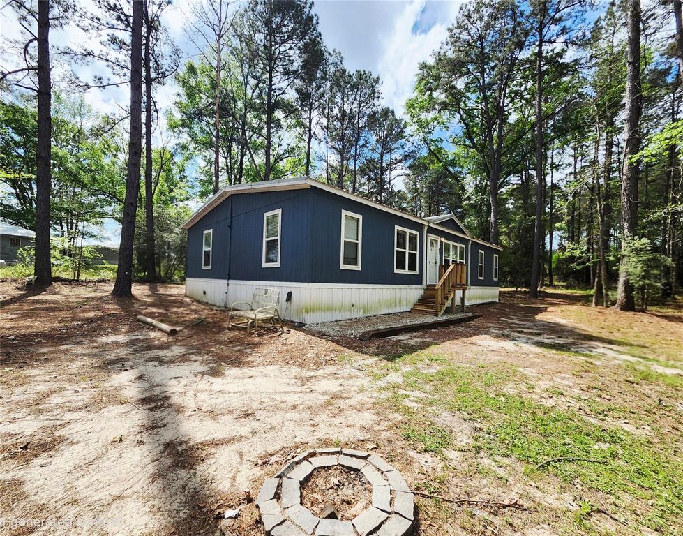 23076 Farm To Market 227, Kennard, TX 75847