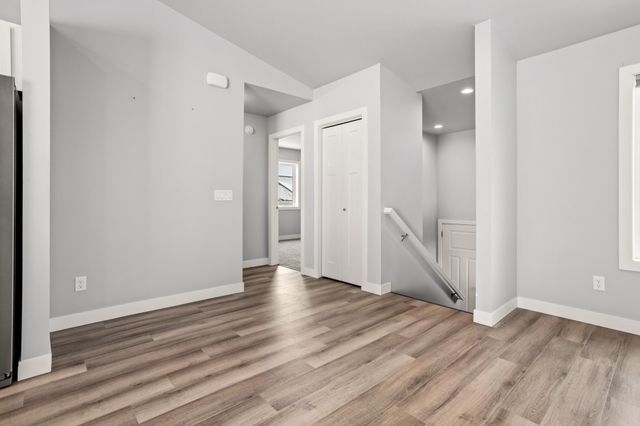 6709 69th Avenue S, Horace, ND 58047