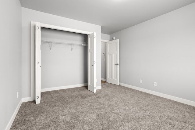 6709 69th Avenue S, Horace, ND 58047