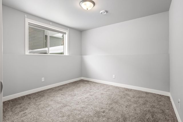 6709 69th Avenue S, Horace, ND 58047