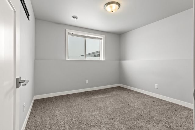 6709 69th Avenue S, Horace, ND 58047