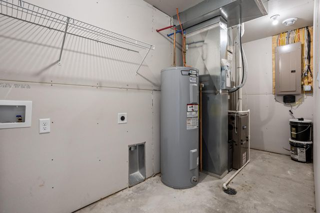 6709 69th Avenue S, Horace, ND 58047