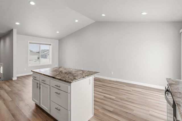 6709 69th Avenue S, Horace, ND 58047